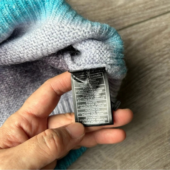 BB DAKOTA by Steve Madden  Ladies Ombre Wool Sweater - Picture 11 of 16